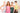 4 Frauen in Mandala-Outfits nebeneinander stehend